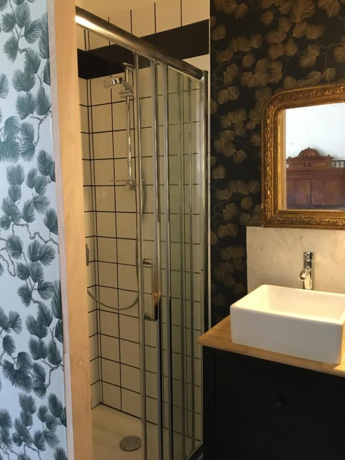 Charmant Appartement Sur Cour, Le Berlingott บาญเญอ-เดอ-บีกอร์ ภายนอก รูปภาพ