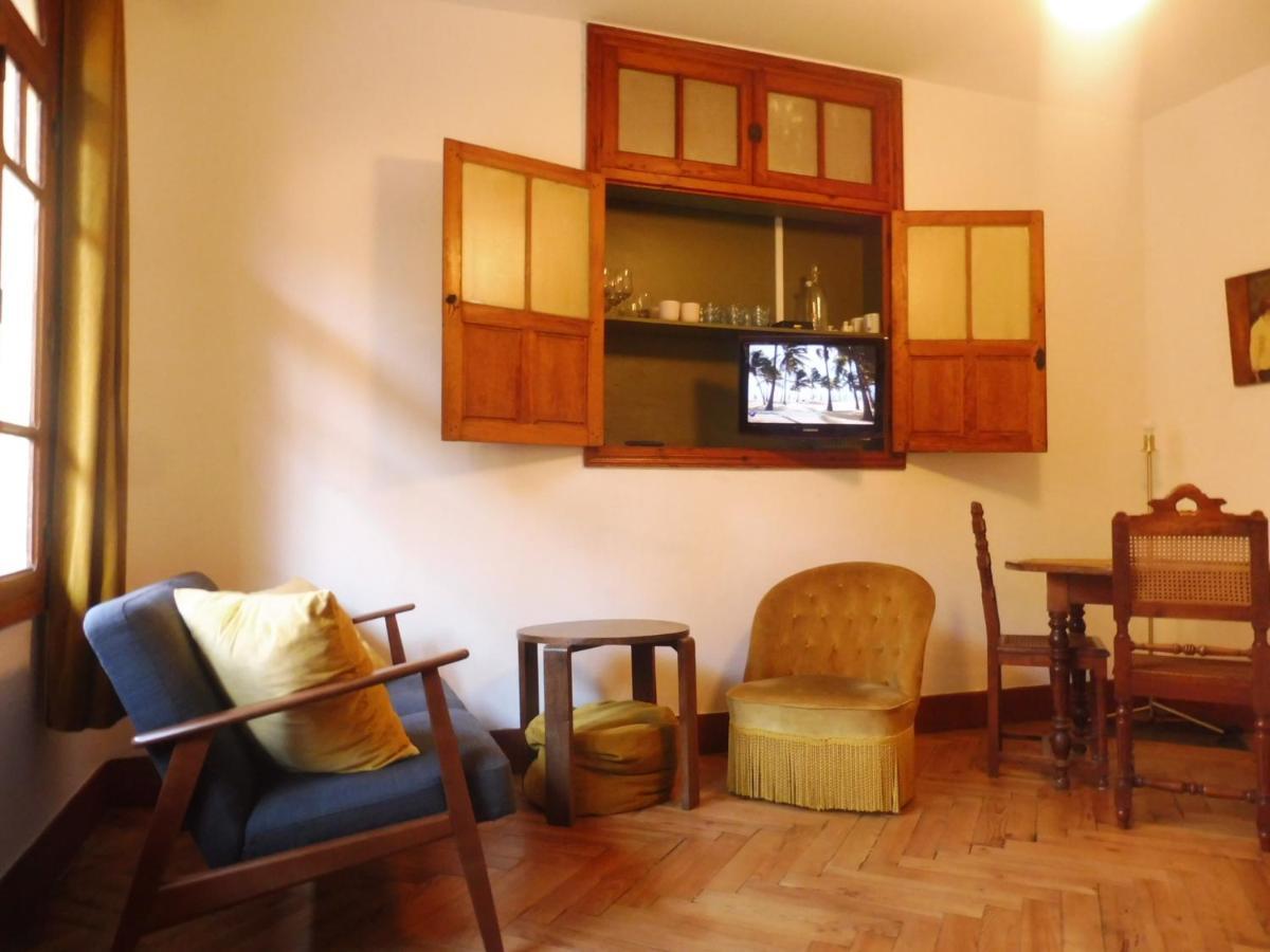 Charmant Appartement Sur Cour, Le Berlingott บาญเญอ-เดอ-บีกอร์ ภายนอก รูปภาพ