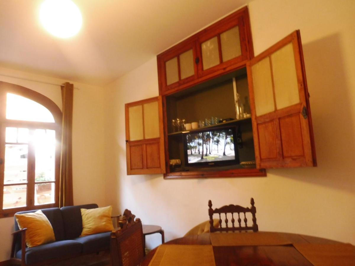Charmant Appartement Sur Cour, Le Berlingott บาญเญอ-เดอ-บีกอร์ ภายนอก รูปภาพ
