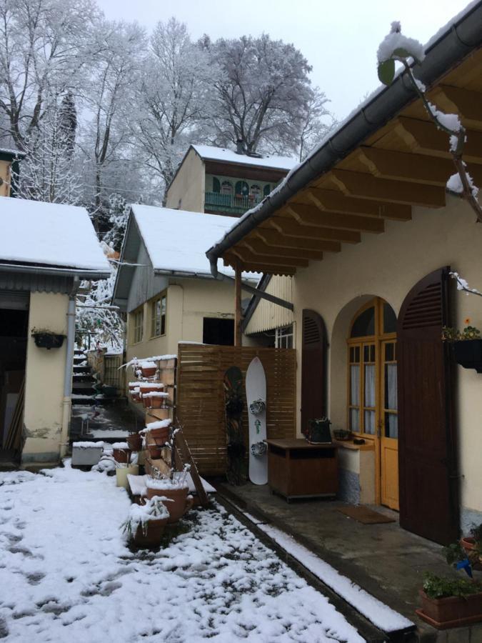 Charmant Appartement Sur Cour, Le Berlingott บาญเญอ-เดอ-บีกอร์ ภายนอก รูปภาพ